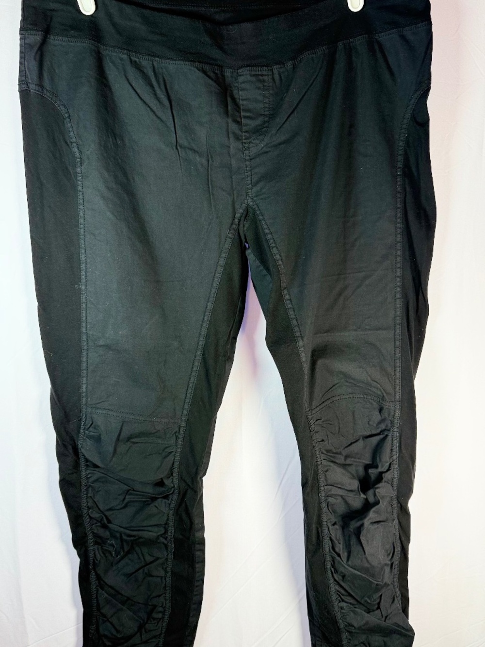 Wearables XCVI black ruched knit side panel capri/ankle pull-on pants, XL(16/18)